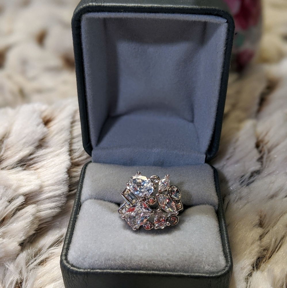 Cocktail ring